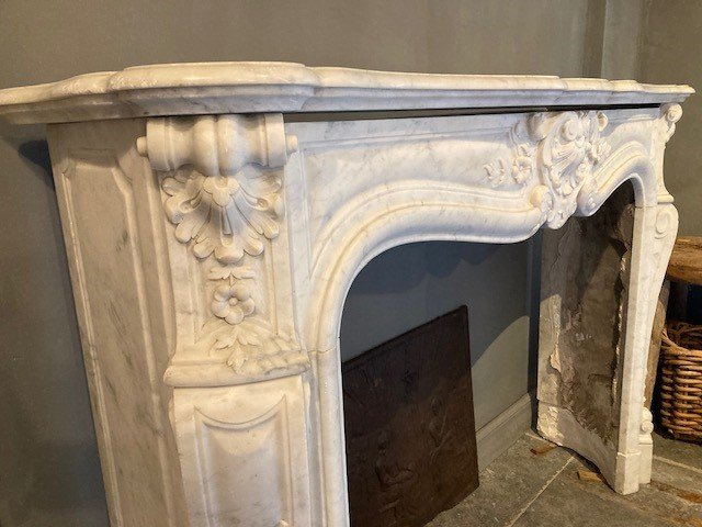 Carrara Marble Fireplace Mantel, 19th Century-photo-1