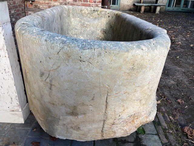 Stone Bathtub, With 2 Carved Head Rests-photo-2