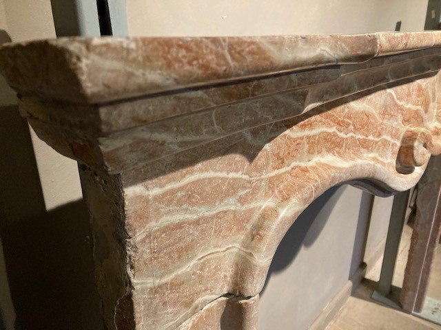 18th Century Italian Red Marble Fireplace-photo-1