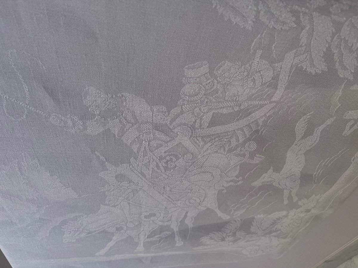 Old Tablecloth, Historiated Damascus Wolf Hunting, Riders, Horses, Wolves, Hunting Scenes, Monogram, Old Linen-photo-3