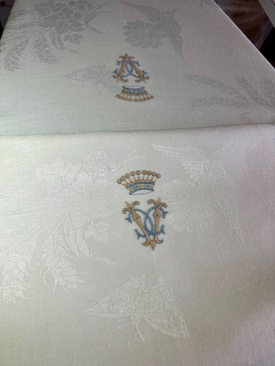 Nappe Réception Château Immense 545x240 Damas Lin Oiseau Brodée  Monogramme Vcc Couronne Comte-photo-3