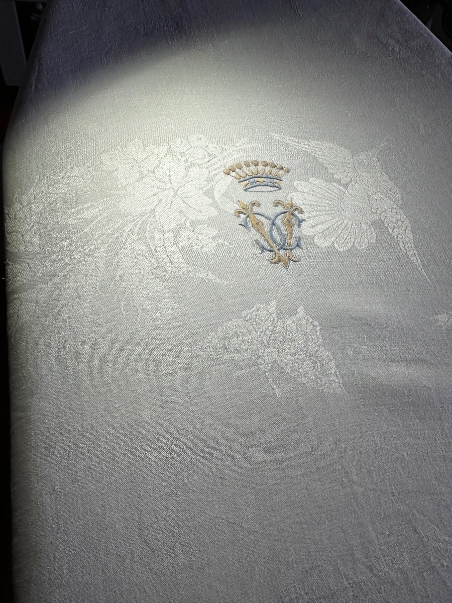 Nappe Réception Château Immense 545x240 Damas Lin Oiseau Brodée  Monogramme Vcc Couronne Comte-photo-2