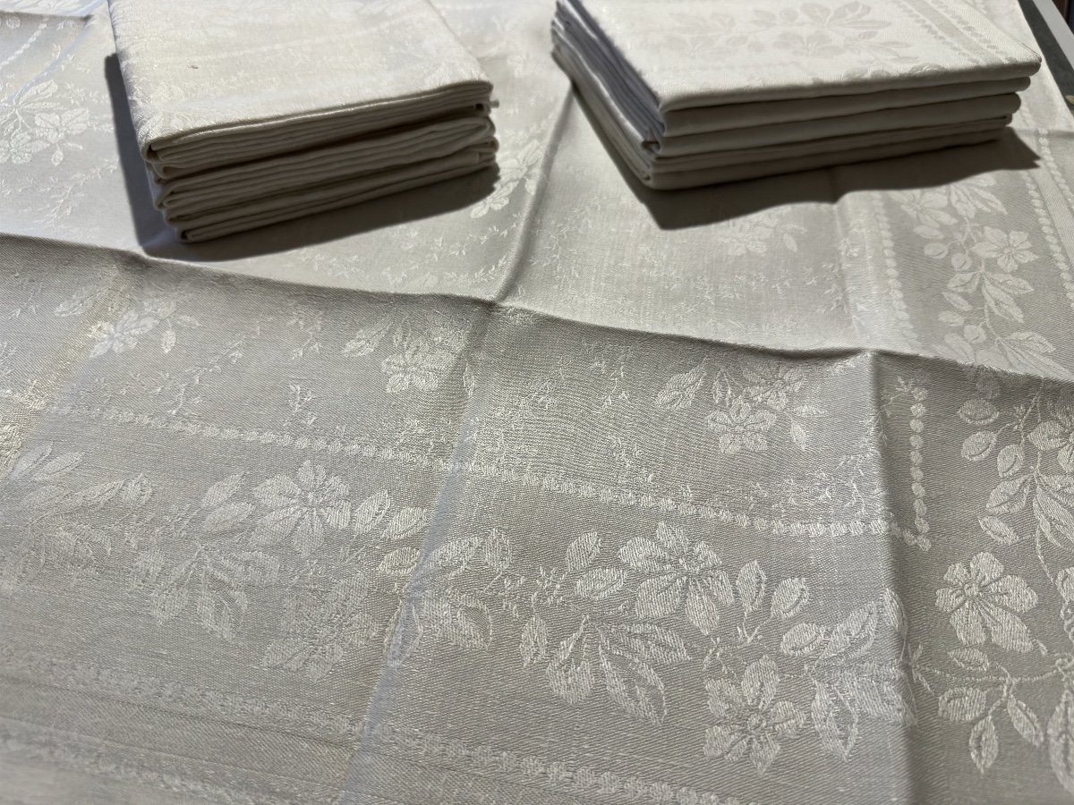 11 Antique Table Napkins, Early 20th Century Floral Damask Linen And Silk, 80x65 Coat Of Arms Embroidery-photo-4