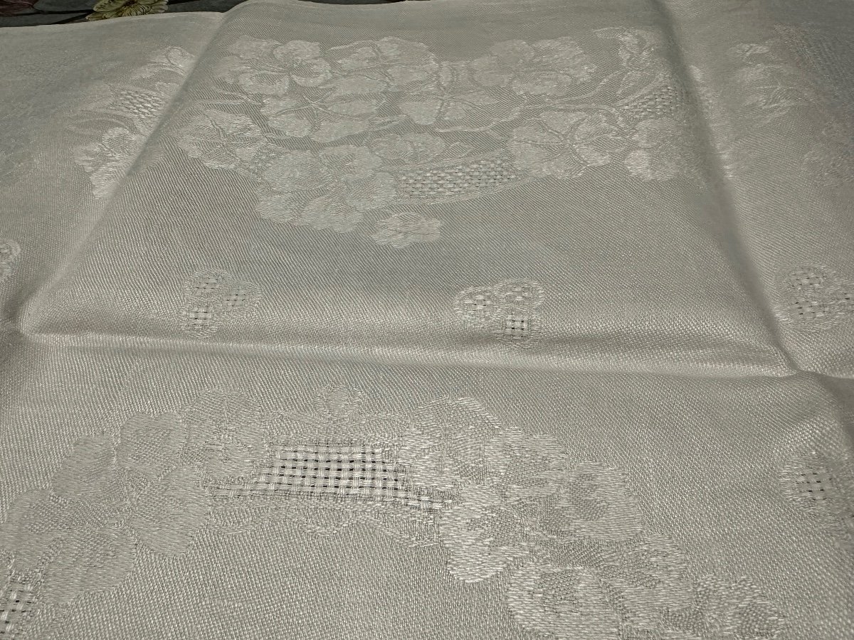 Old Table Service Pure Linen Tablecloth 12 Napkins Embroidery Coat Of Arms Monogram Old New Condition-photo-1