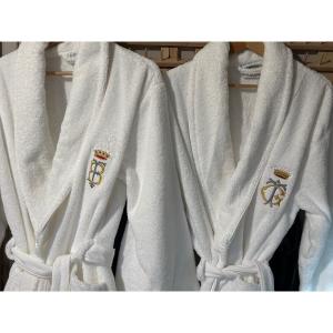 Luxurious Bathrobes Embroidery Monogram Antique Coat Of Arms Blazon 