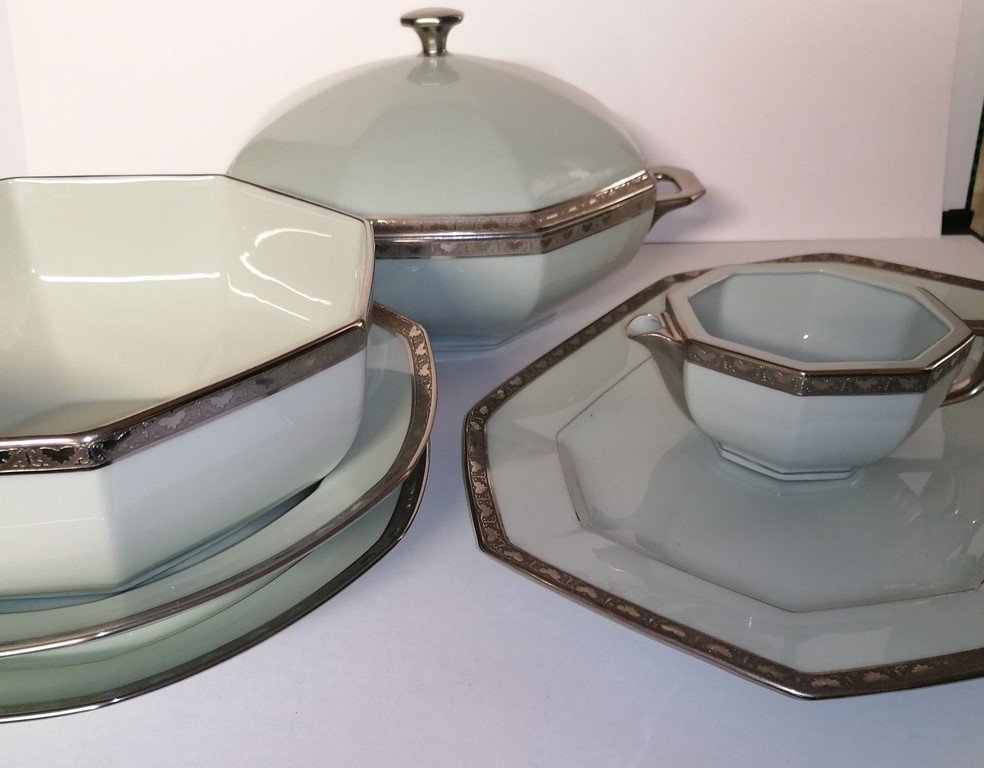 Porcelaine De Limoges - Raynaud – 54 Pieces – Pate Céladon - Patine A l'Agathe – 1970 - 1975