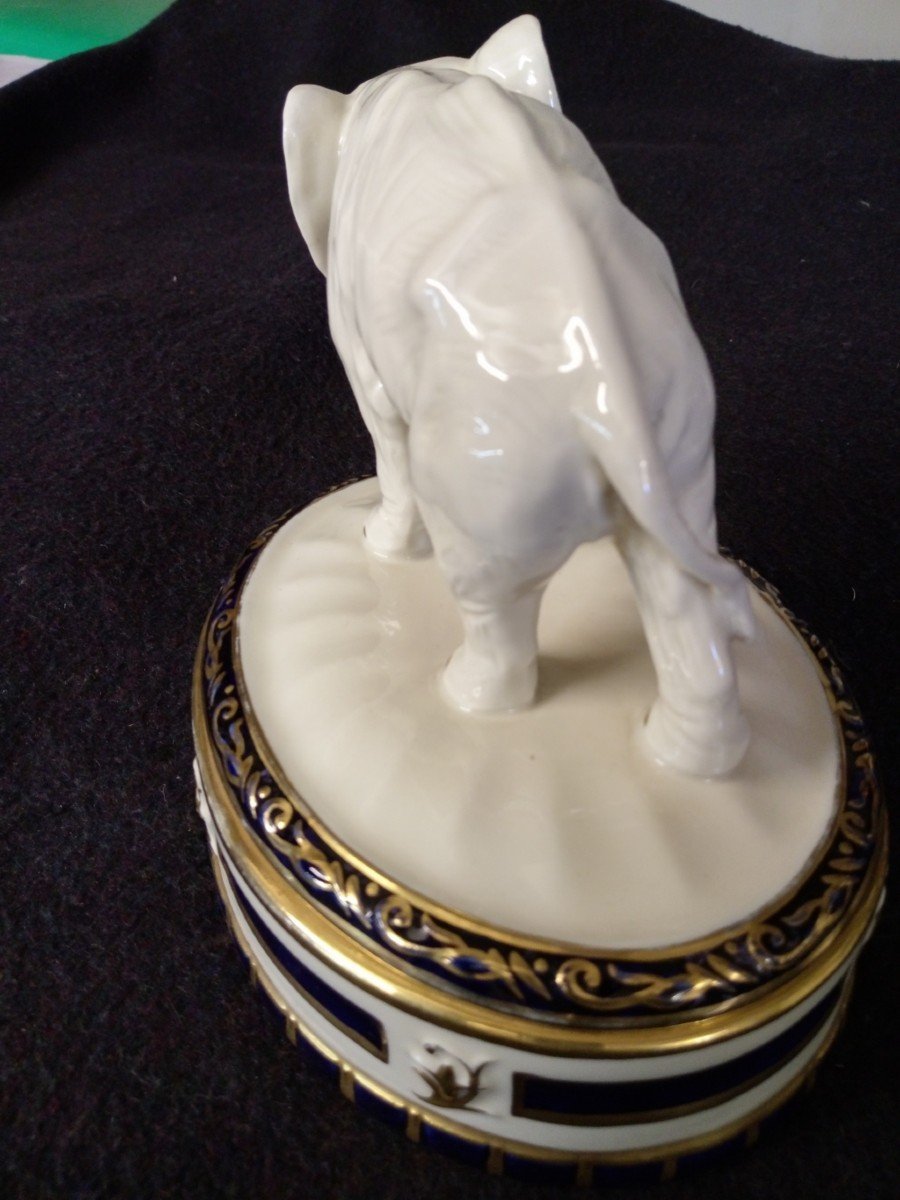 Bonbonnière En Porcelaine -  Elephant  -  Royal Dux – Bohemia - XXème-photo-6