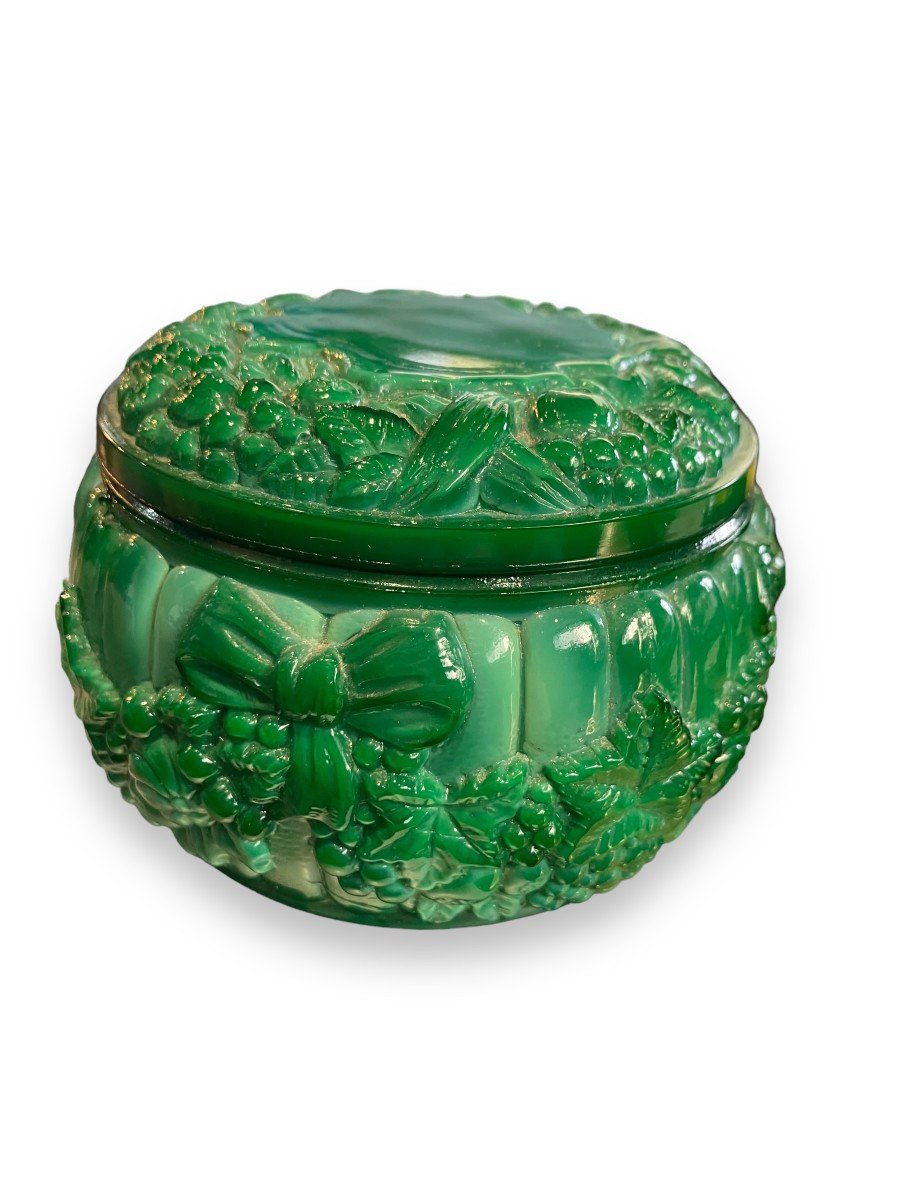 Heinrich Hoffman - Molded Glass Jewelery Box Malachite Colored Glass-photo-5