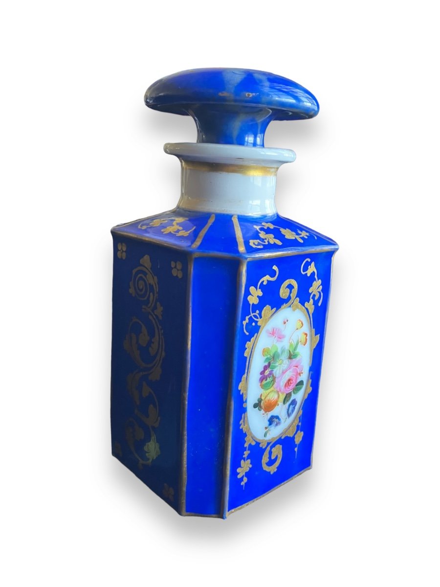 Flacon De Parfum En Porcelaine De Vieux Paris Fond Bleu-photo-2