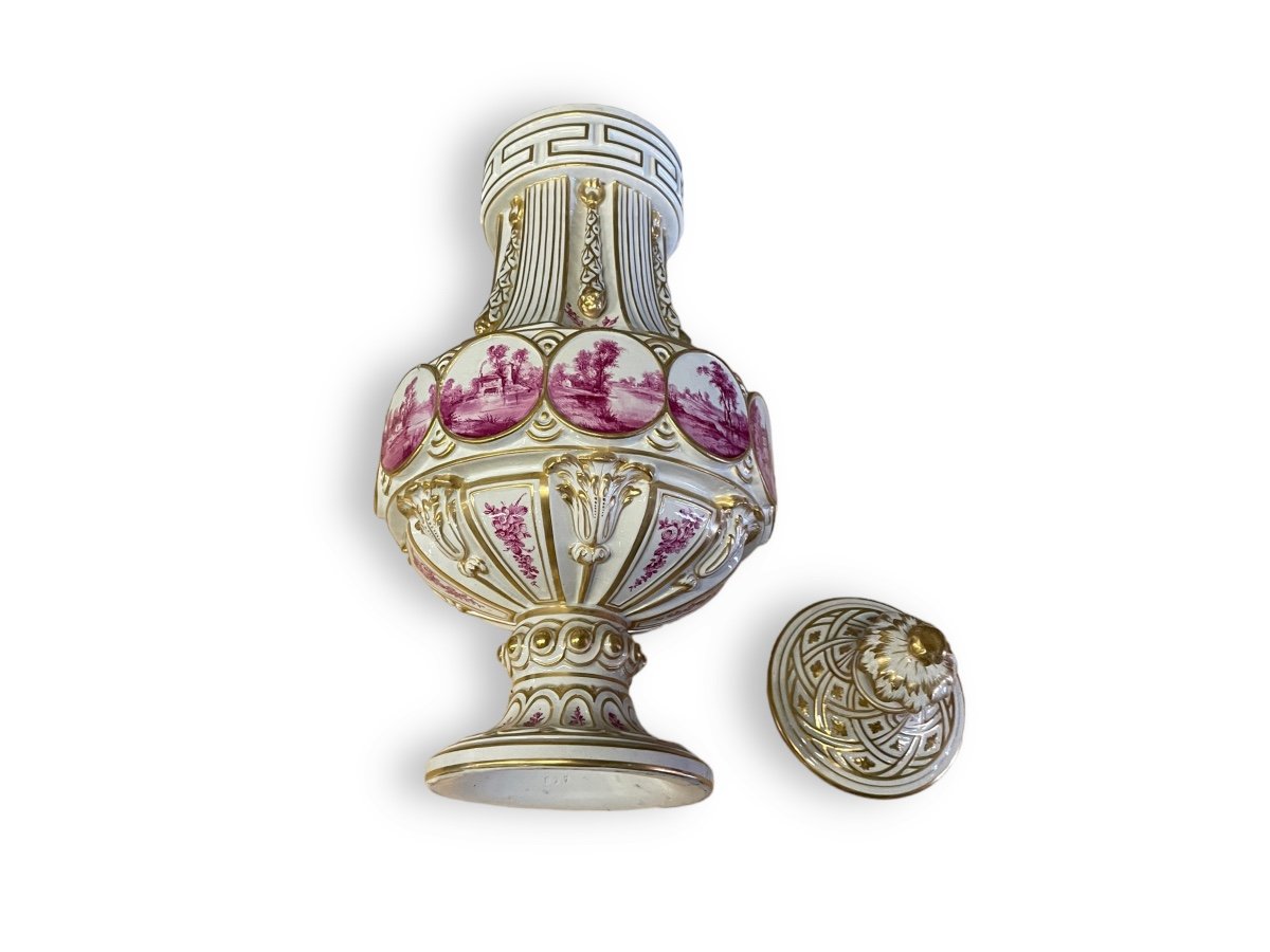 Important Vase Couvert De Style Louis XVI En Porcelaine Allemande-photo-8