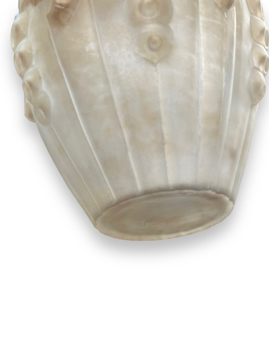 Important Art Deco Vase In Molded Pressed Glass-photo-3