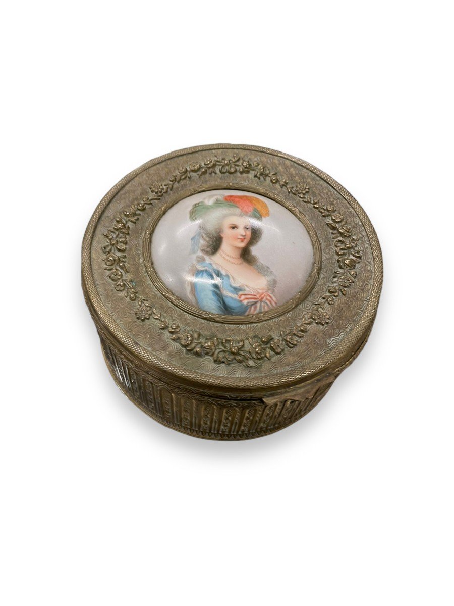 Important Cabochon Box Representative Marie-antoinette-photo-1