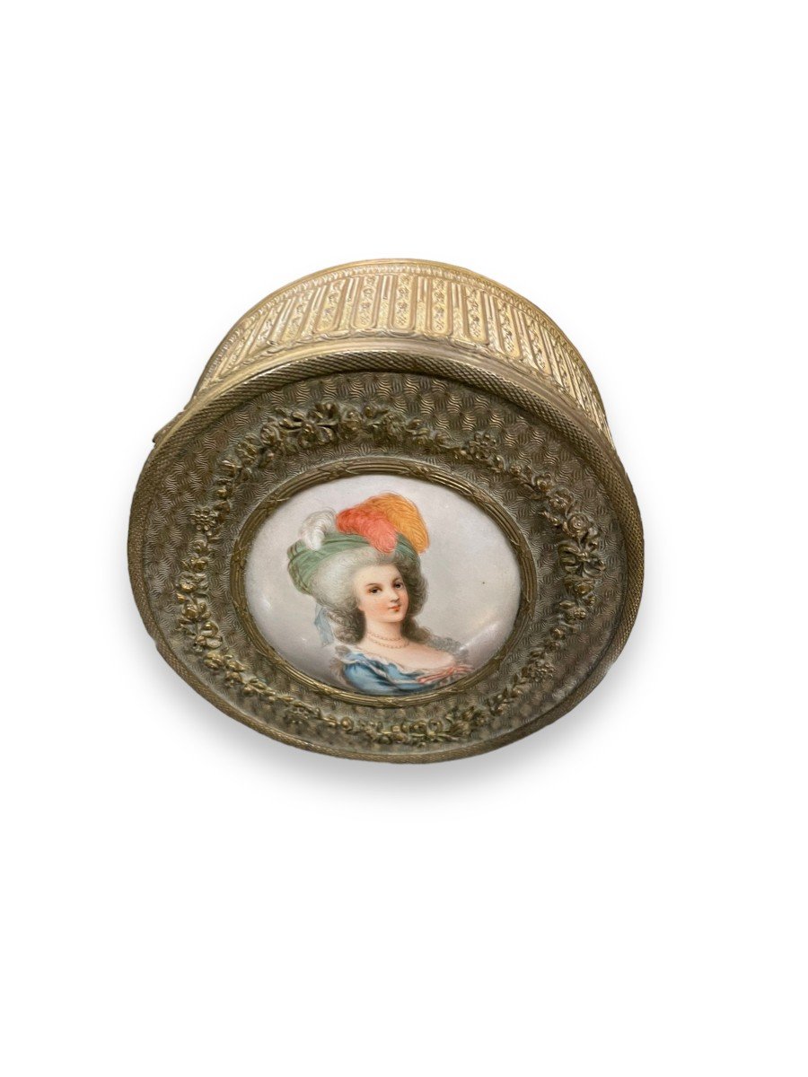 Important Cabochon Box Representative Marie-antoinette-photo-2