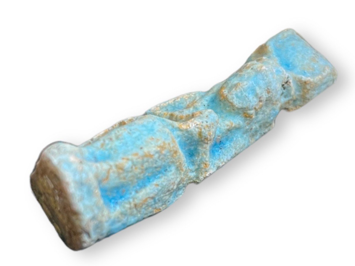 Egyptian Amulet Late Period Representing Isis-photo-3