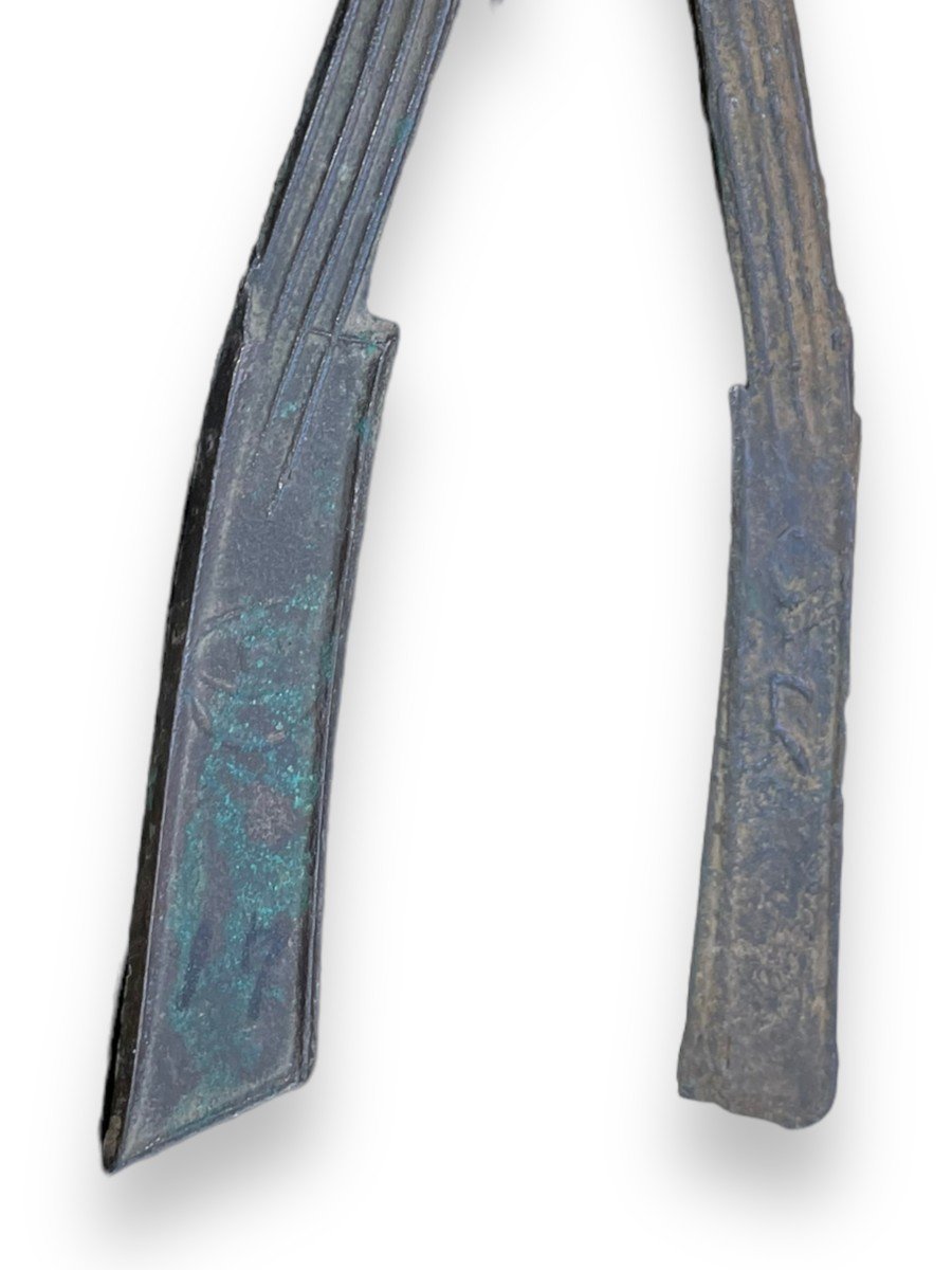 Pair Of Chinese Coins In The Shape Of Zhou Period Knives-photo-3