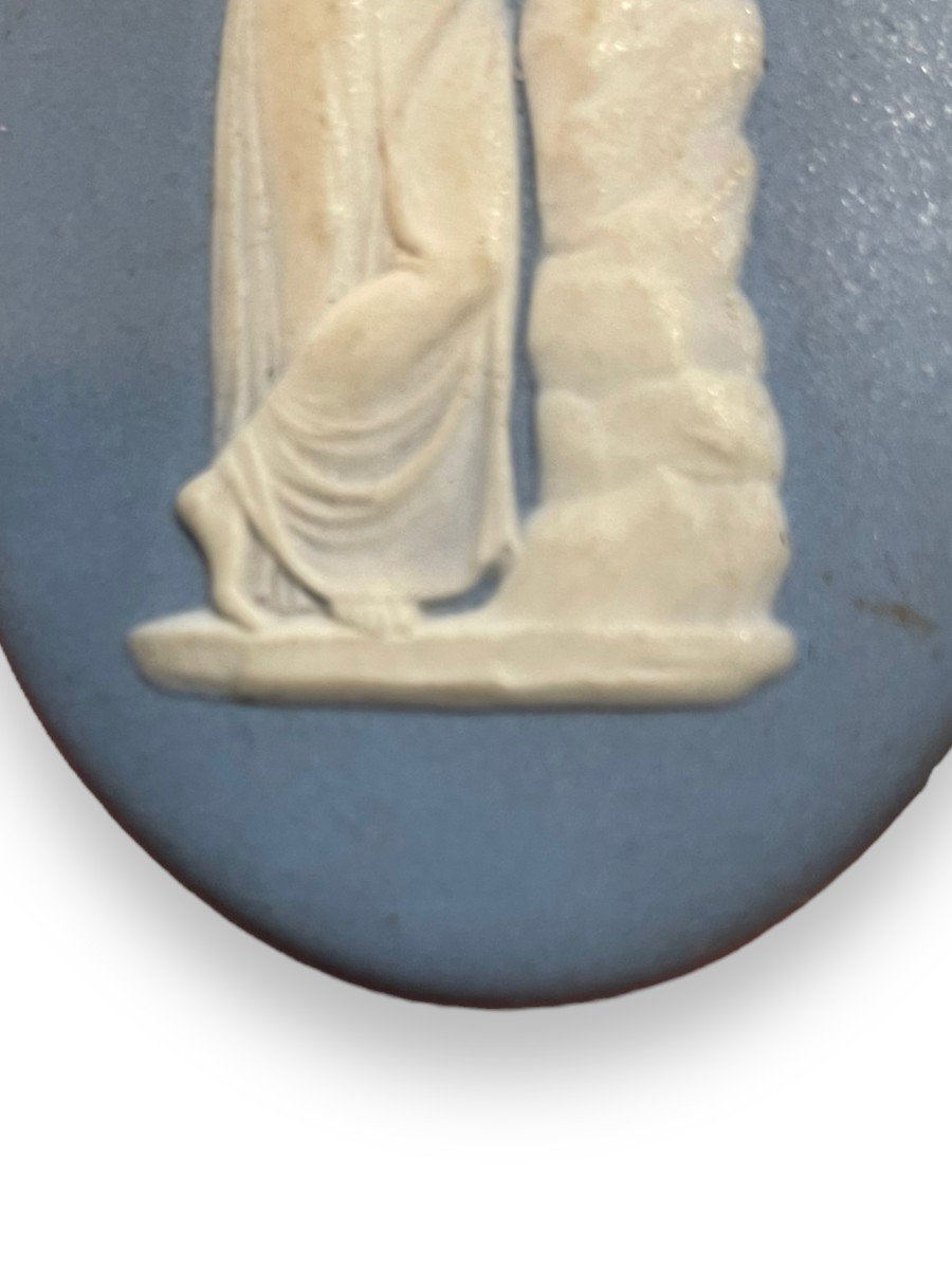 Cameo In Wedgwood Antique Scene-photo-3