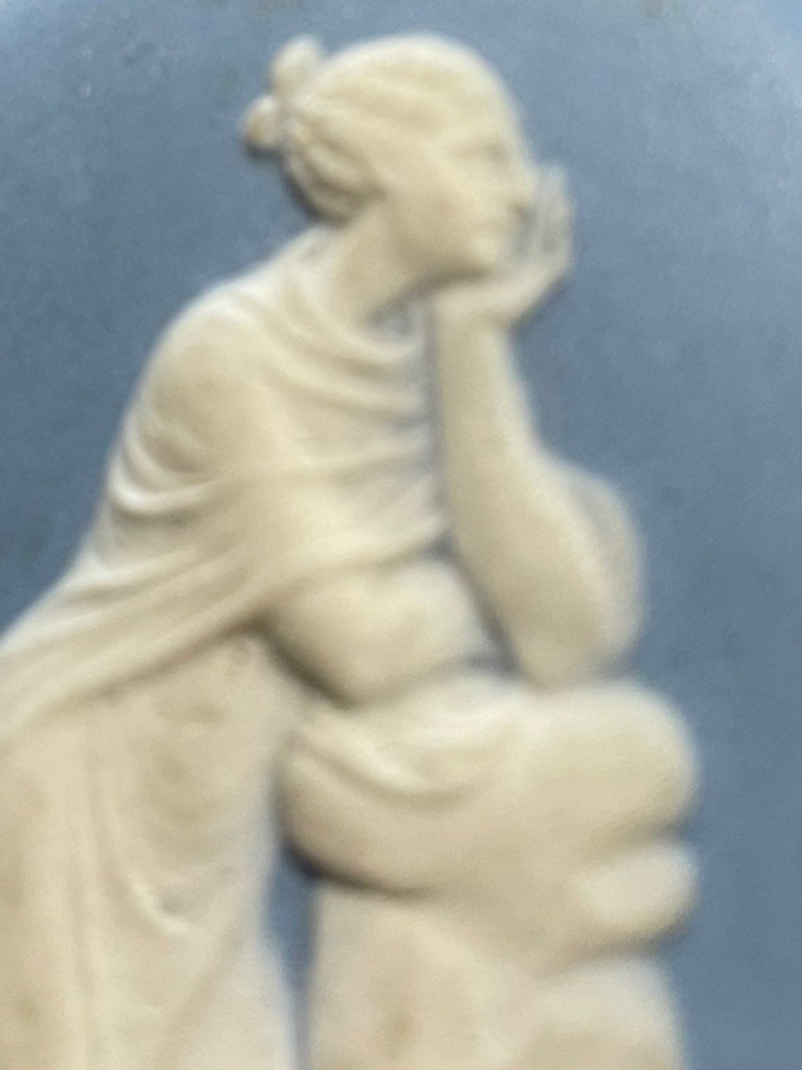 Cameo In Wedgwood Antique Scene-photo-2