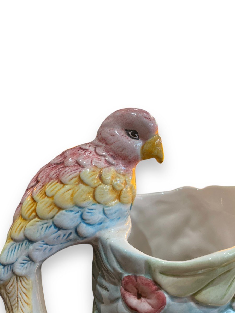 Important Parrot Pitcher In Portuguese Slip-photo-4