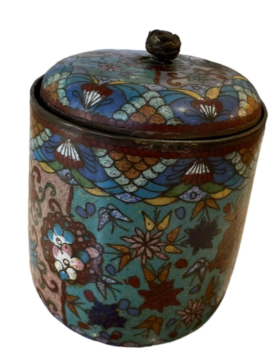 China Important Covered Pot In Cloisonné Enamels-photo-3