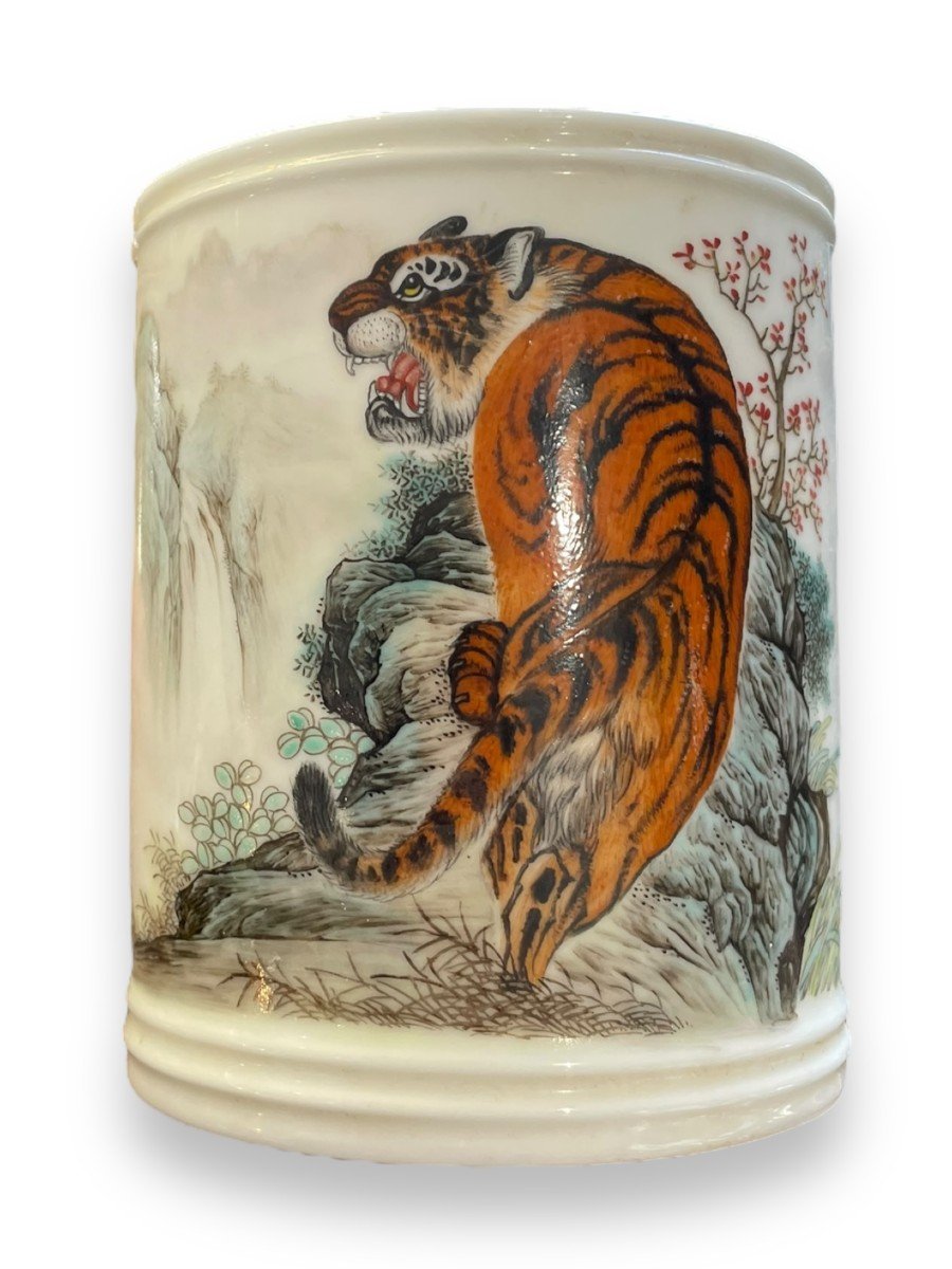 Pot à Pinceaux Chinois En Porcelaine motif Tigre