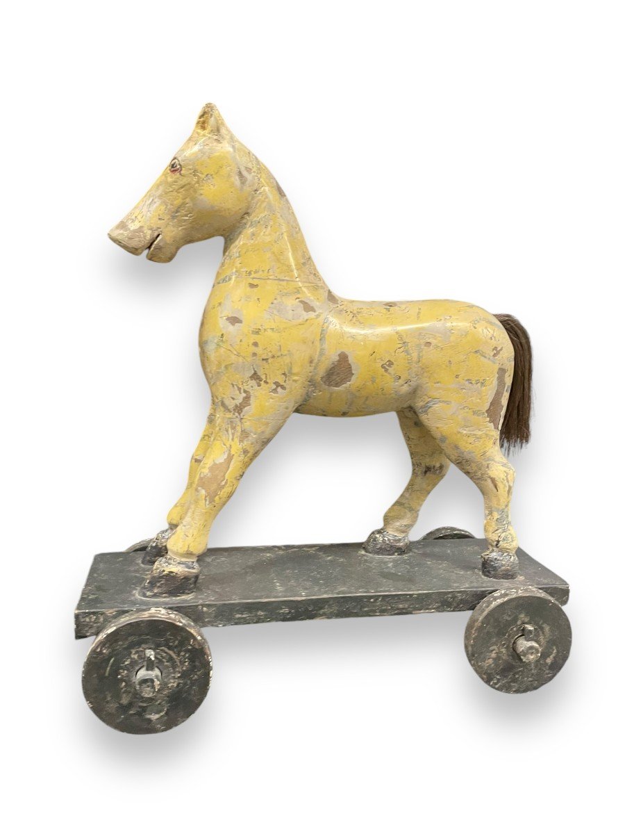 Cheval En Bois Polychrome Sur Roulette 