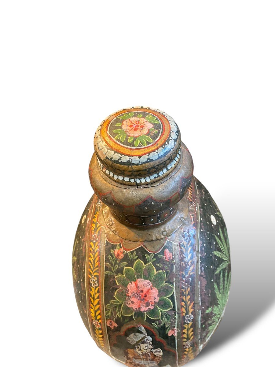 Important Indian Polychrome Metal Gourd-photo-3