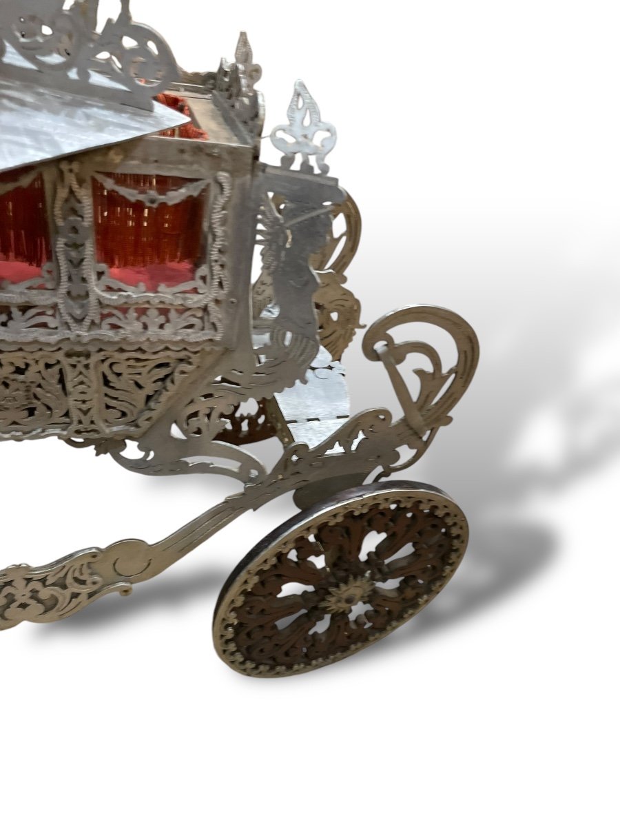 Important Carriage Jewelry Box-photo-2