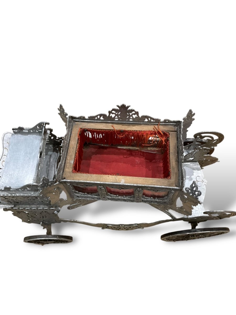 Important Carriage Jewelry Box-photo-7