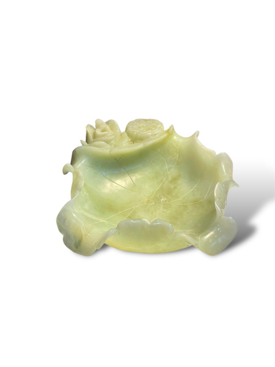 Chine Rince Pinceau Motif Fleur de lotus En Jade De Couleur Verte -photo-2