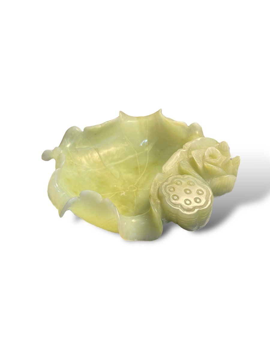 Chine Rince Pinceau Motif Fleur de lotus En Jade De Couleur Verte -photo-4