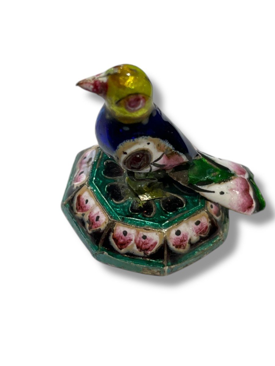 Peking Enamel Perched Bird In Silver And Polychrome Enamels-photo-1