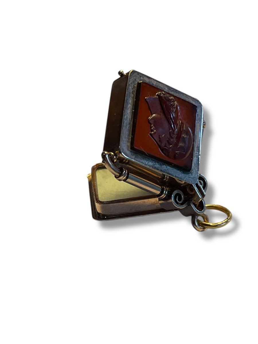 19th Century Victorian Agate Intaglio Photo Holder Pendant-photo-1