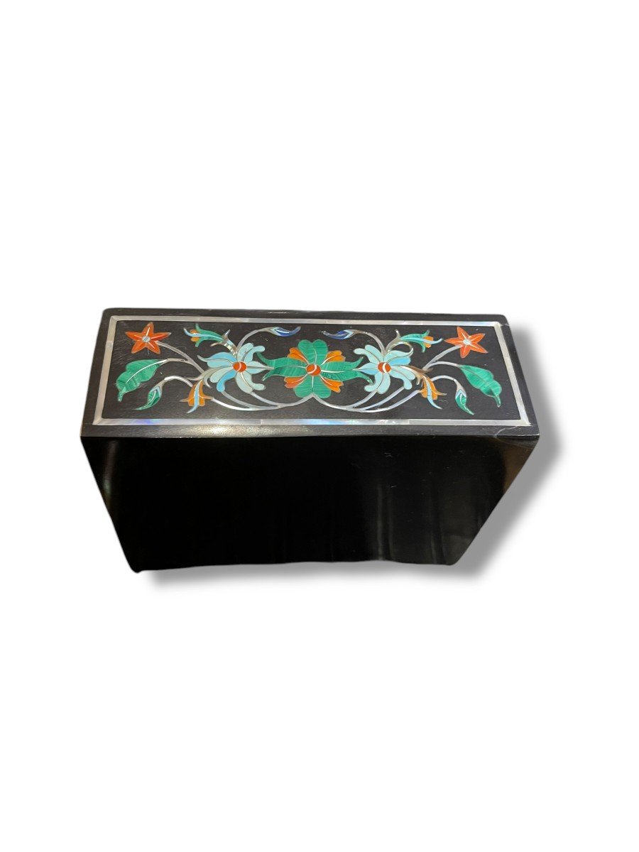 Box In Marquetry Of Fine Stones And Mother-of-pearl-photo-4