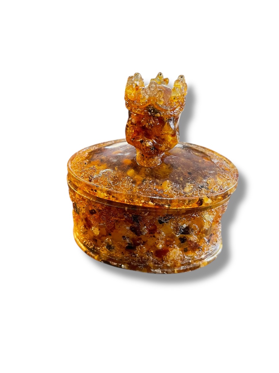 Crowned Vanity Box Amber Composition-photo-2