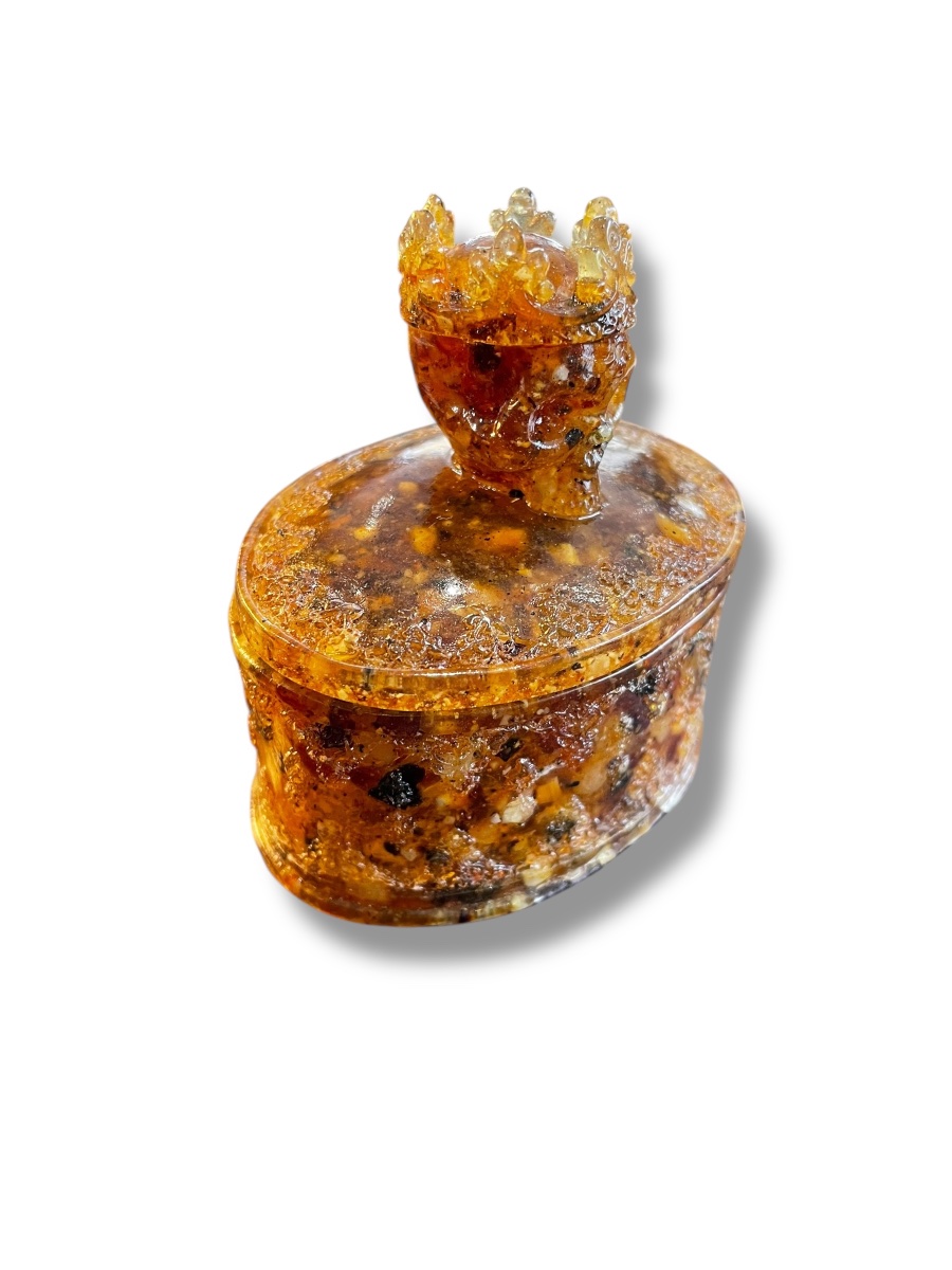 Crowned Vanity Box Amber Composition-photo-3