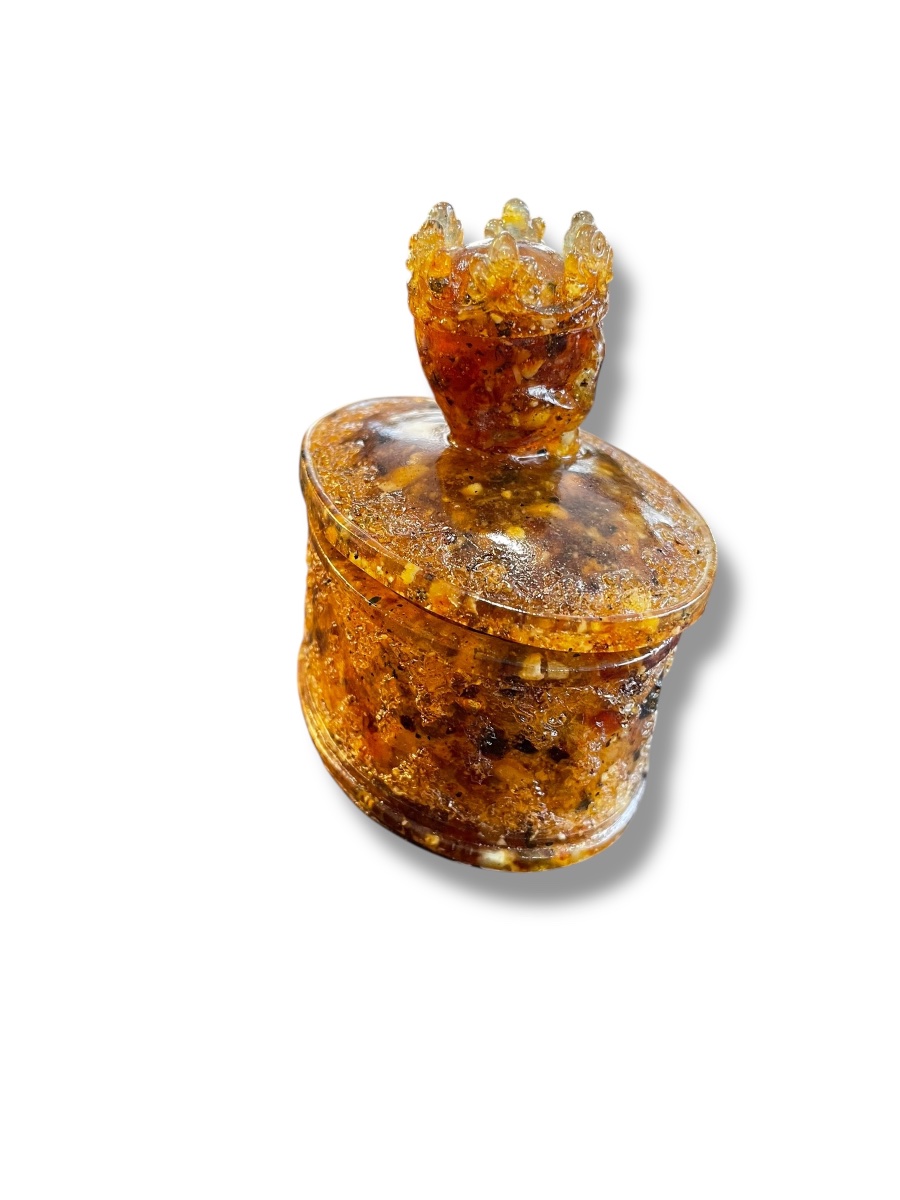 Crowned Vanity Box Amber Composition-photo-7