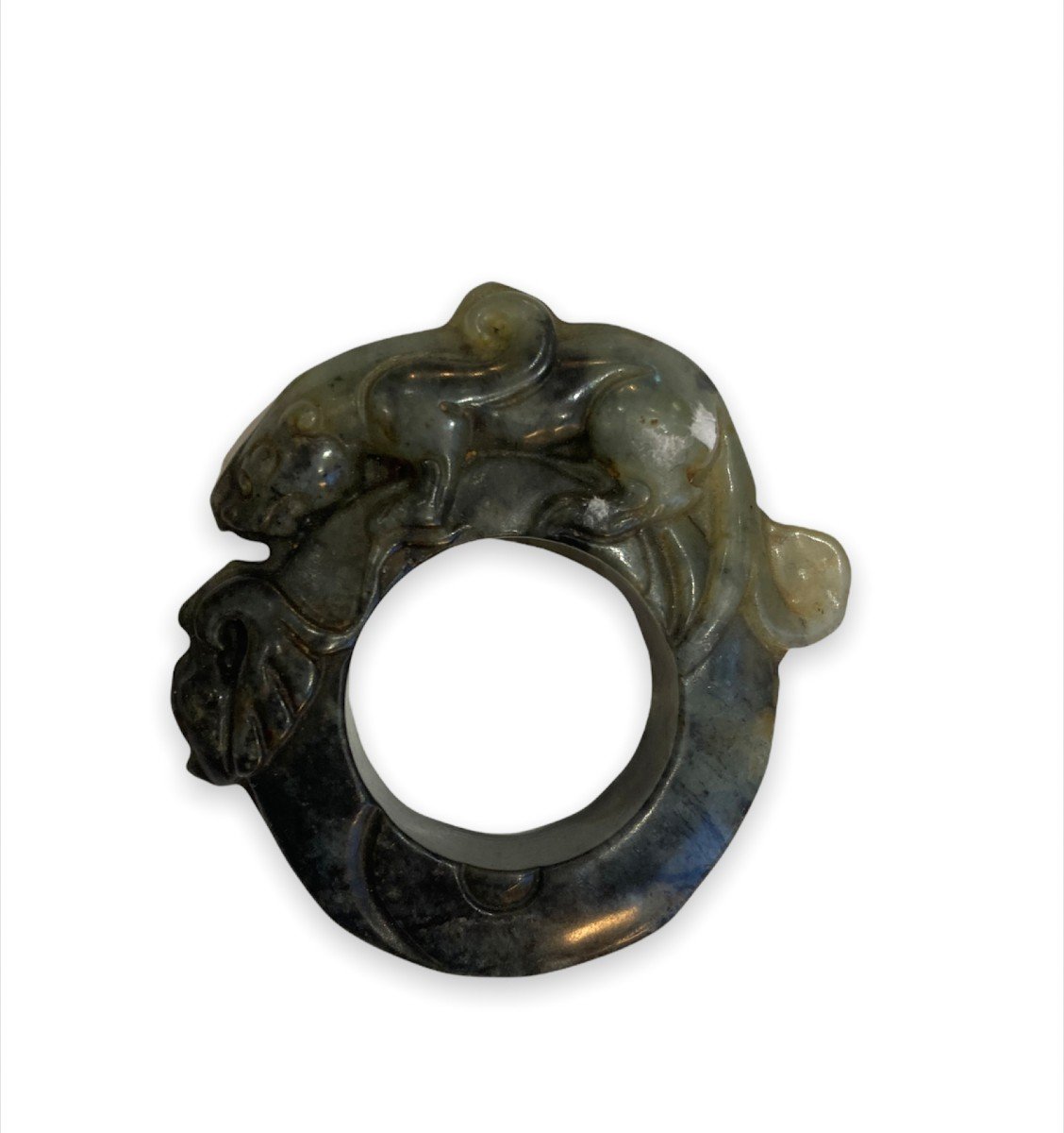 Green Nephrite Jade Ring With Dragon Pattern - China Early 20th Century