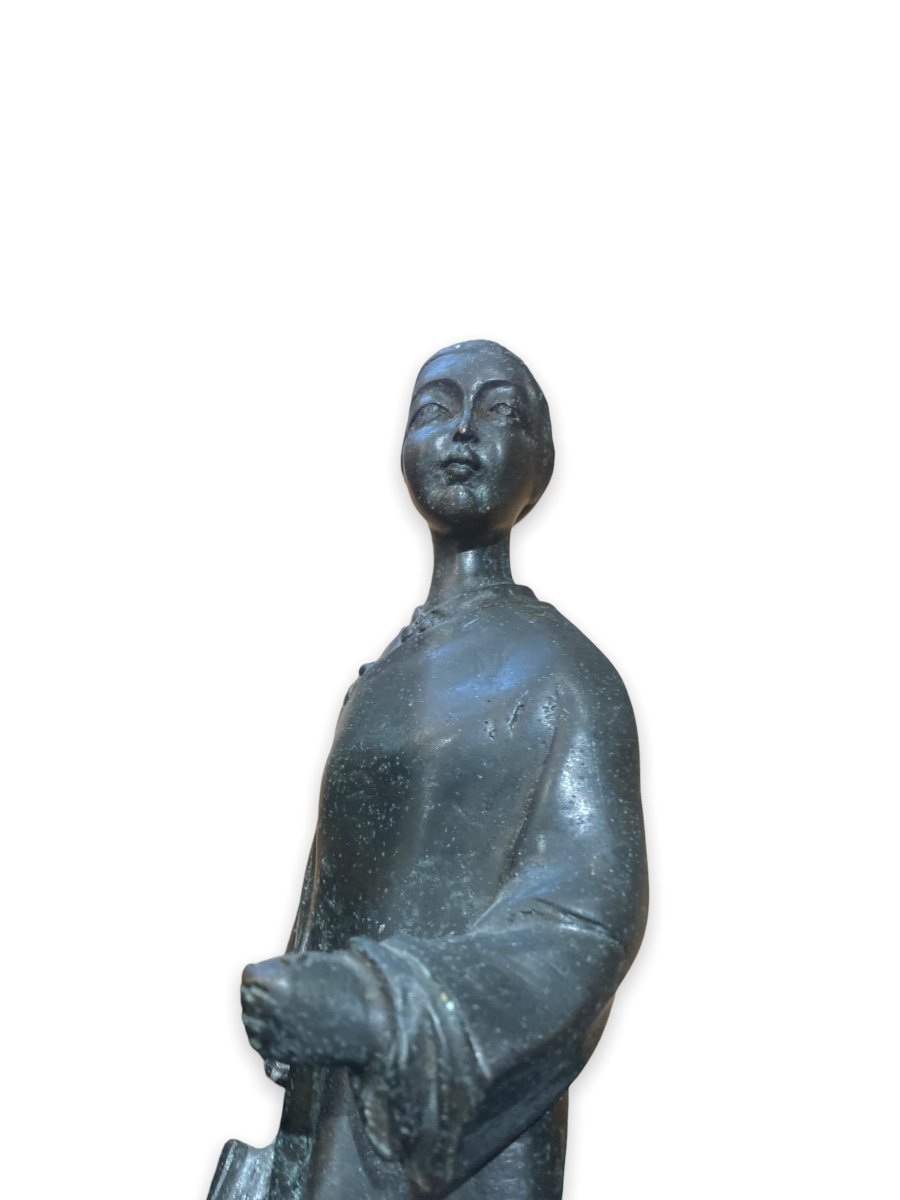 Asian Bronze Woman Holding Parasol-photo-1