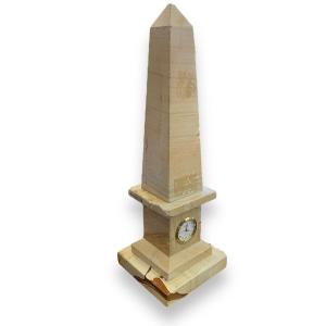 Obelisque En Pierre de marbre Faisant Pendule Obélisque
