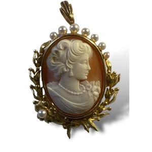 Gold Cameo With Enamel And Pearls