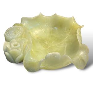 Chine Rince Pinceau Motif Fleur de lotus En Jade De Couleur Verte 