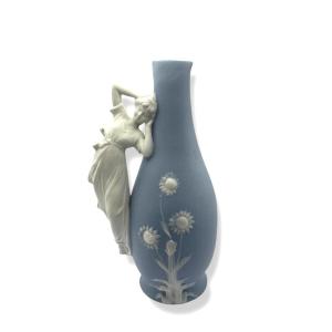 Pansu Vase Female Model In Wedgwood Blue Biscuit