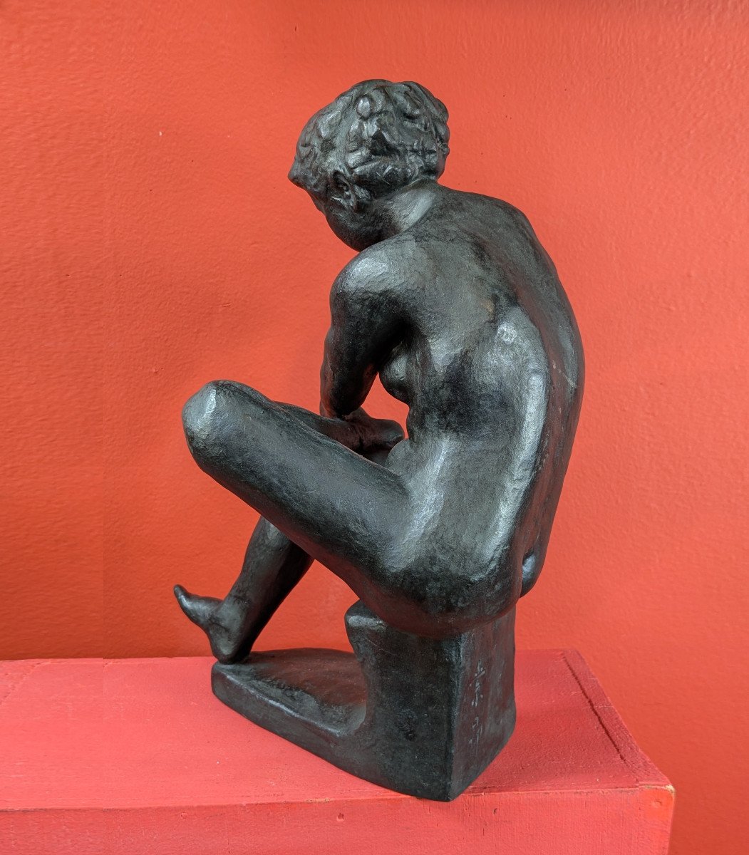 Jeune femme se coupant les ongles - bronze 1950-70 par Soko NAKANO 1898-1985-photo-3