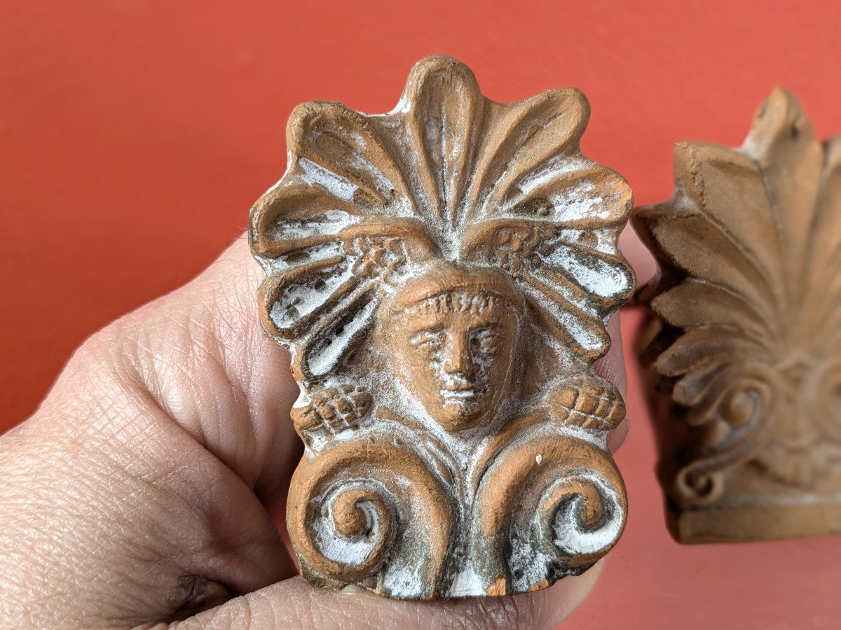 Two Miniature Acroteria Or Antefixes - 19th Century Grand Tour Terracotta-photo-2