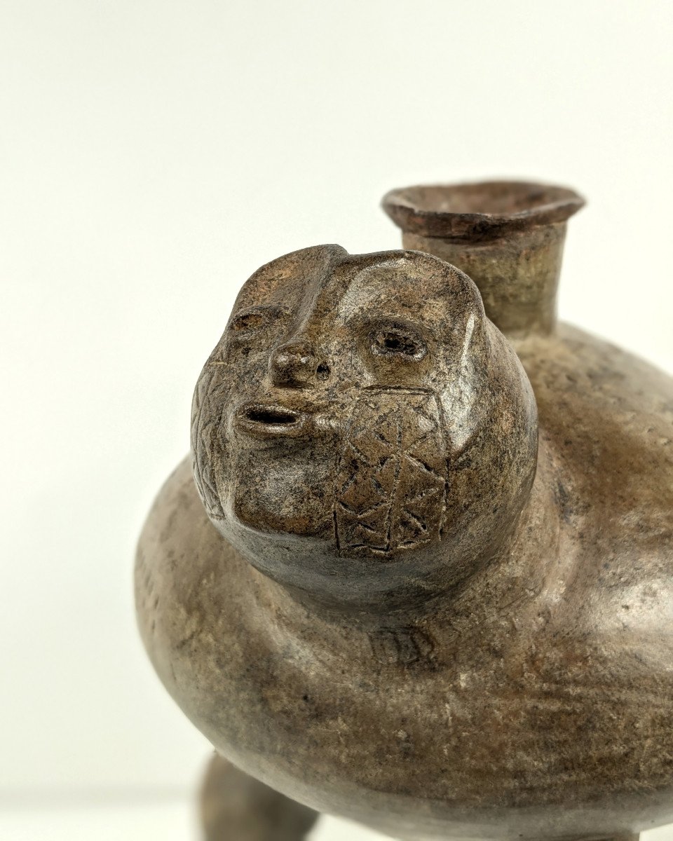 Whistling Anthropomorphic Vase - Tairona Culture, Colombia 11th-16th Century-photo-2