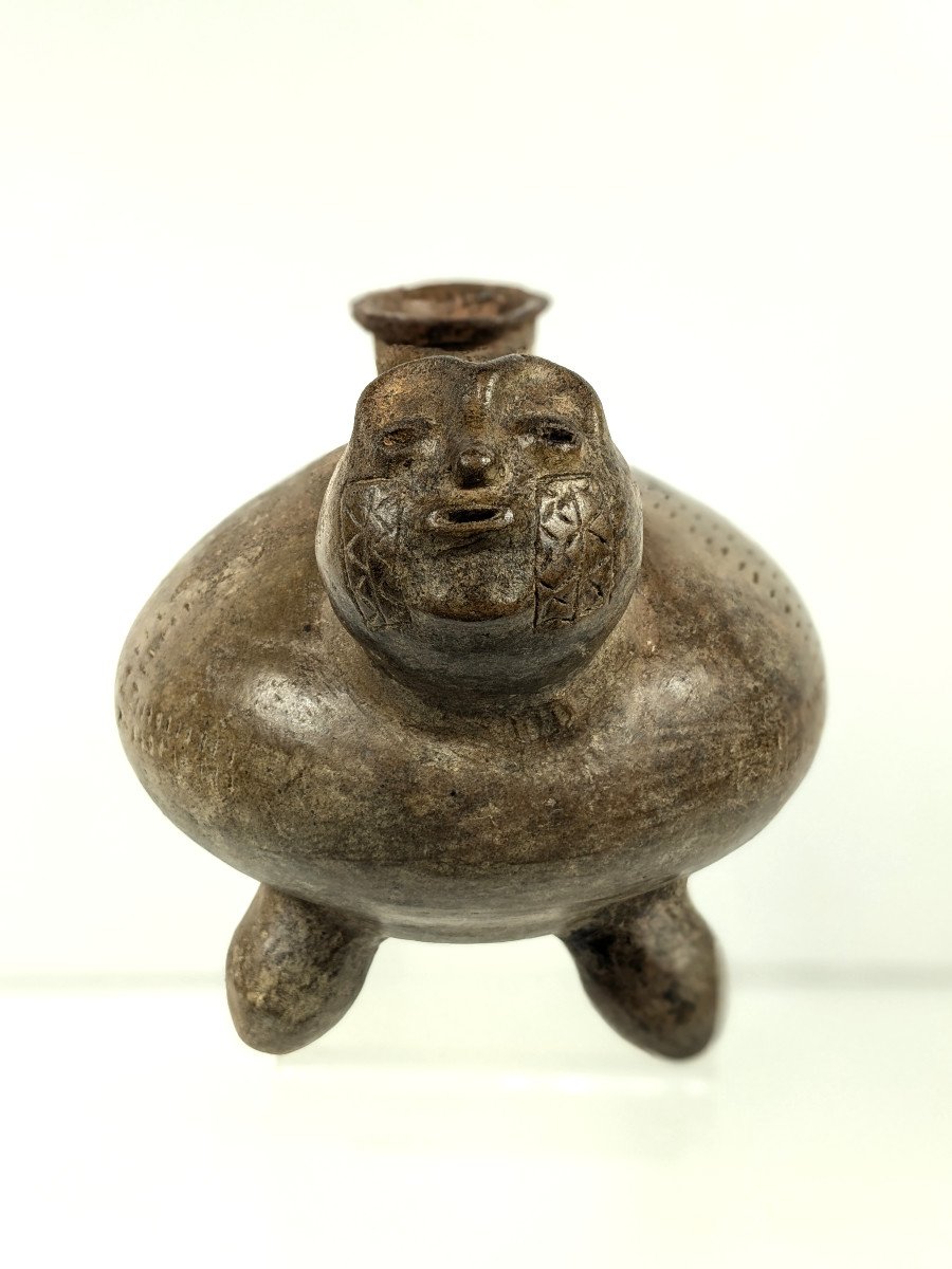 Whistling Anthropomorphic Vase - Tairona Culture, Colombia 11th-16th Century-photo-1