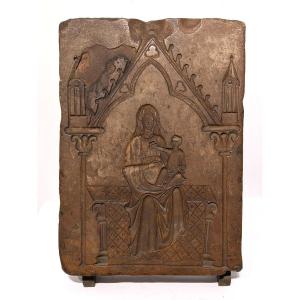 Virgin And Child - Engraved Stone Plaque - Early 15th Century Or Earlier