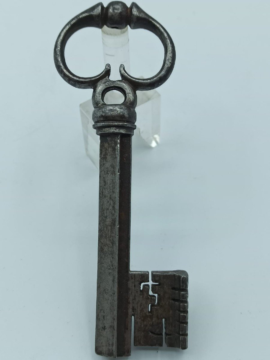 Key In Forged Iron-photo-3