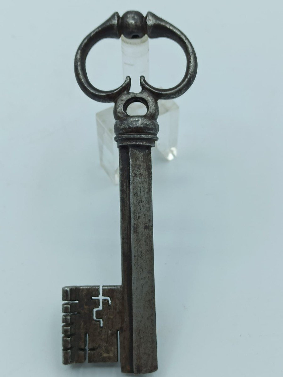 Key In Forged Iron-photo-5