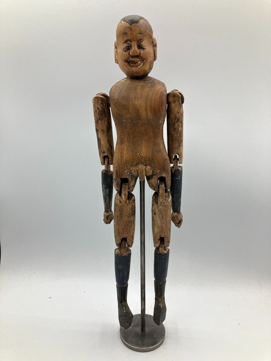 Articulated Wooden Mannequin-photo-2